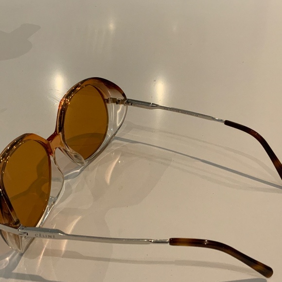 Celine sunglasses with carry case. - Picture 4 of 6